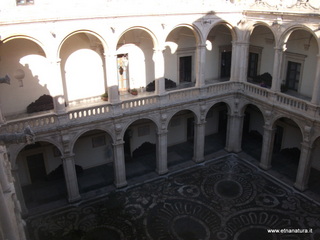 Palazzo Universita Catania